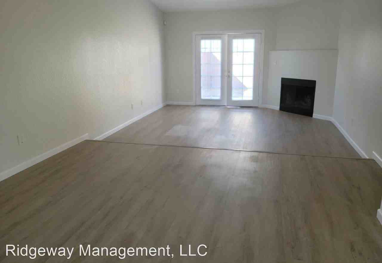 3066 N 24th Ln - Photo 3 of 10