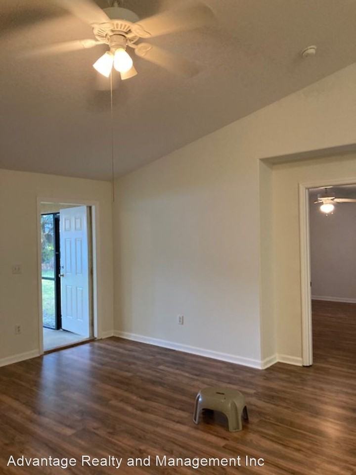 36 Pony Express Drive A/B - Photo 3 of 26