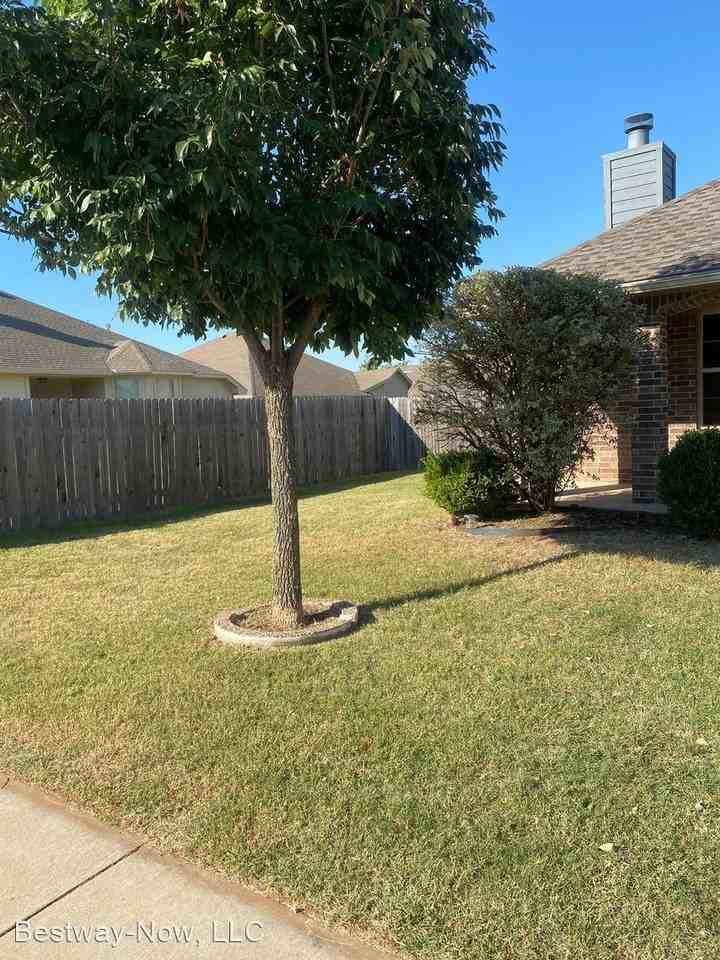 2505 Vintage Park Ln - Photo 3 of 21