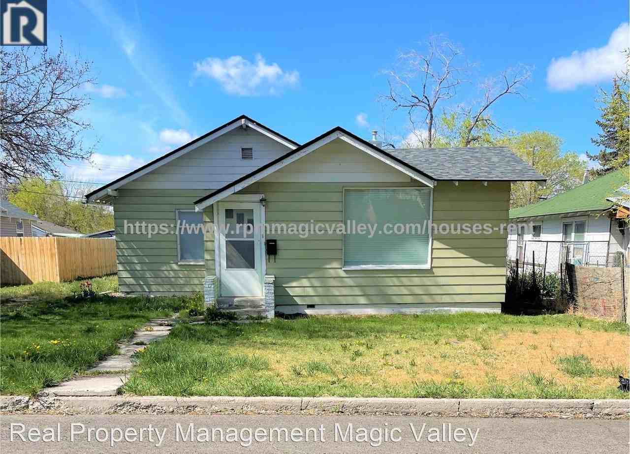 321 13th Ave N, Buhl, ID 83316 3 Bedroom House for 1,250/month Zumper