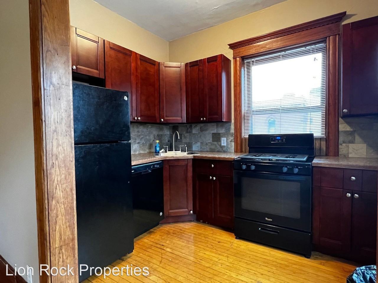 Your Gateway to Vibrant Living in Minneapolis, MN! - Photo 3 of 28