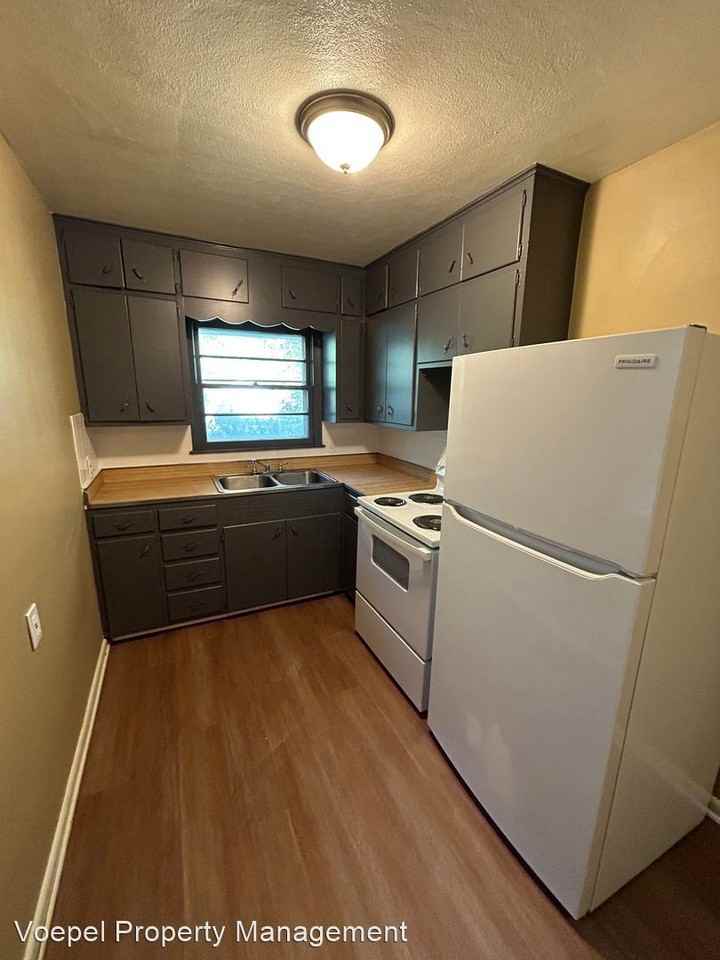 137/139 S. Fuller Ave - Photo 3 of 15