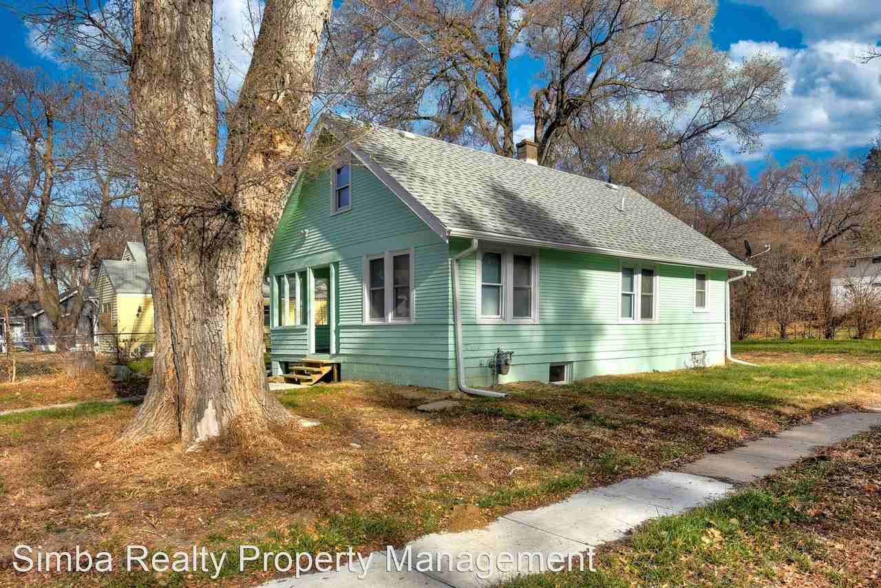 3501 N 44th Ave - Photo 2 of 29