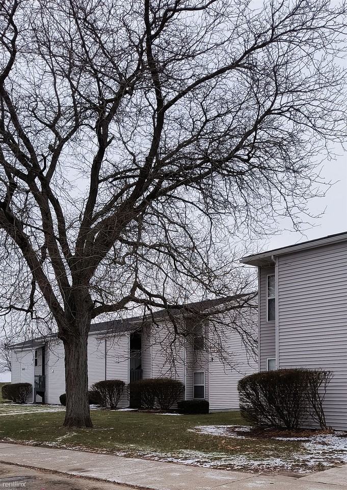 320 W Linden St, Carson City, MI 48811 2 Bedroom Apartment for 850