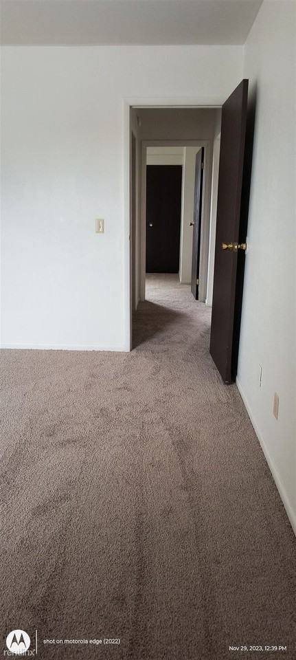 Linden Apartments - Photo 3 of 10