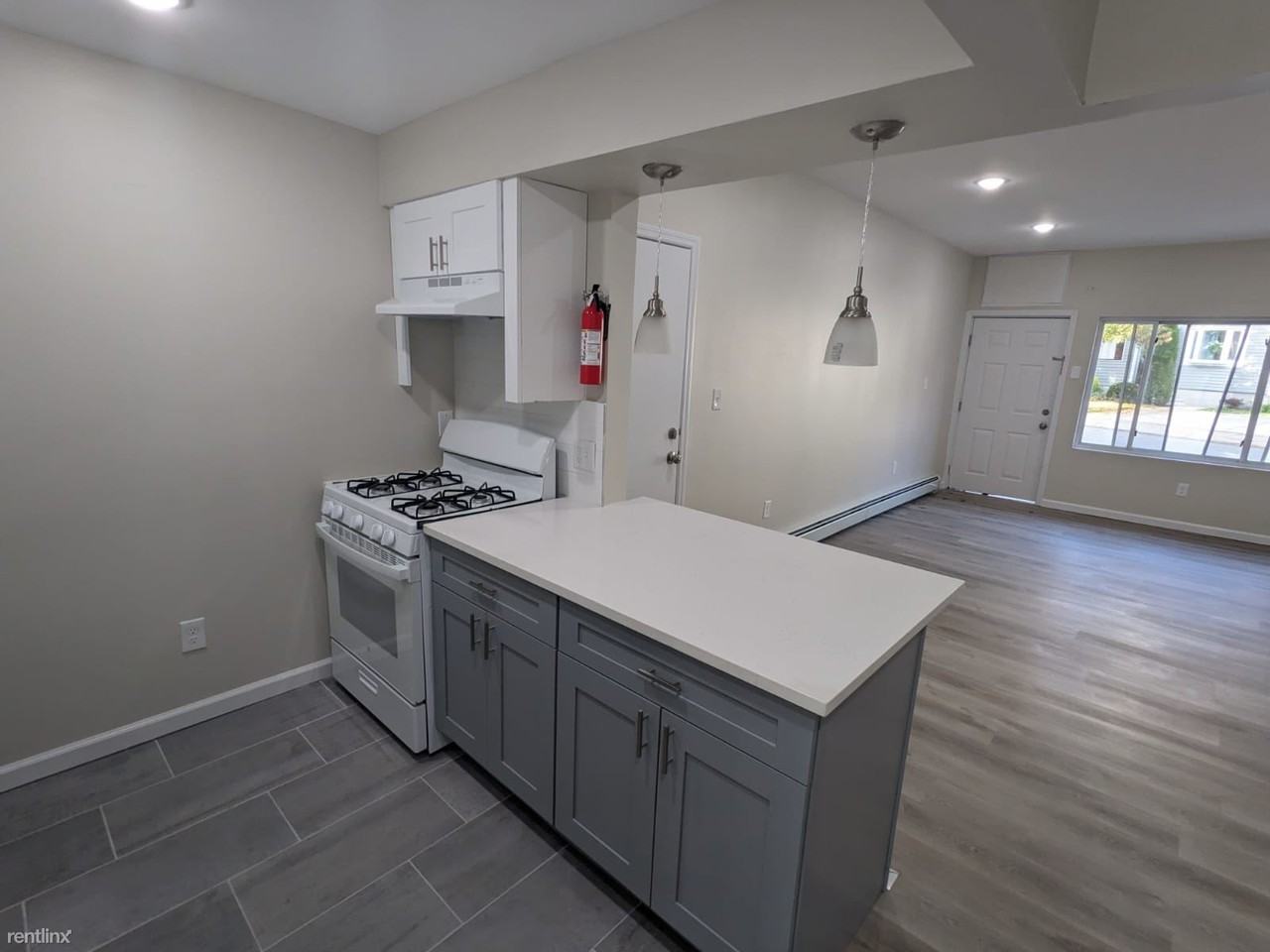 159 Fort Lee Rd - Photo 2 of 8