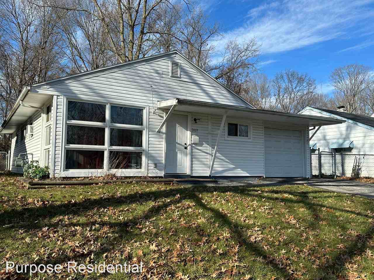 2469 Dawnlight Ave - Photo 2 of 10