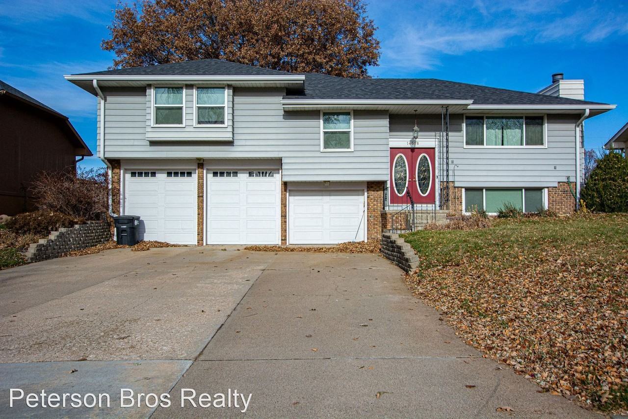 14518 R St - Photo 2 of 15