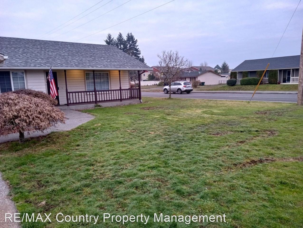 16234 Vancil Loop Se - Photo 3 of 32