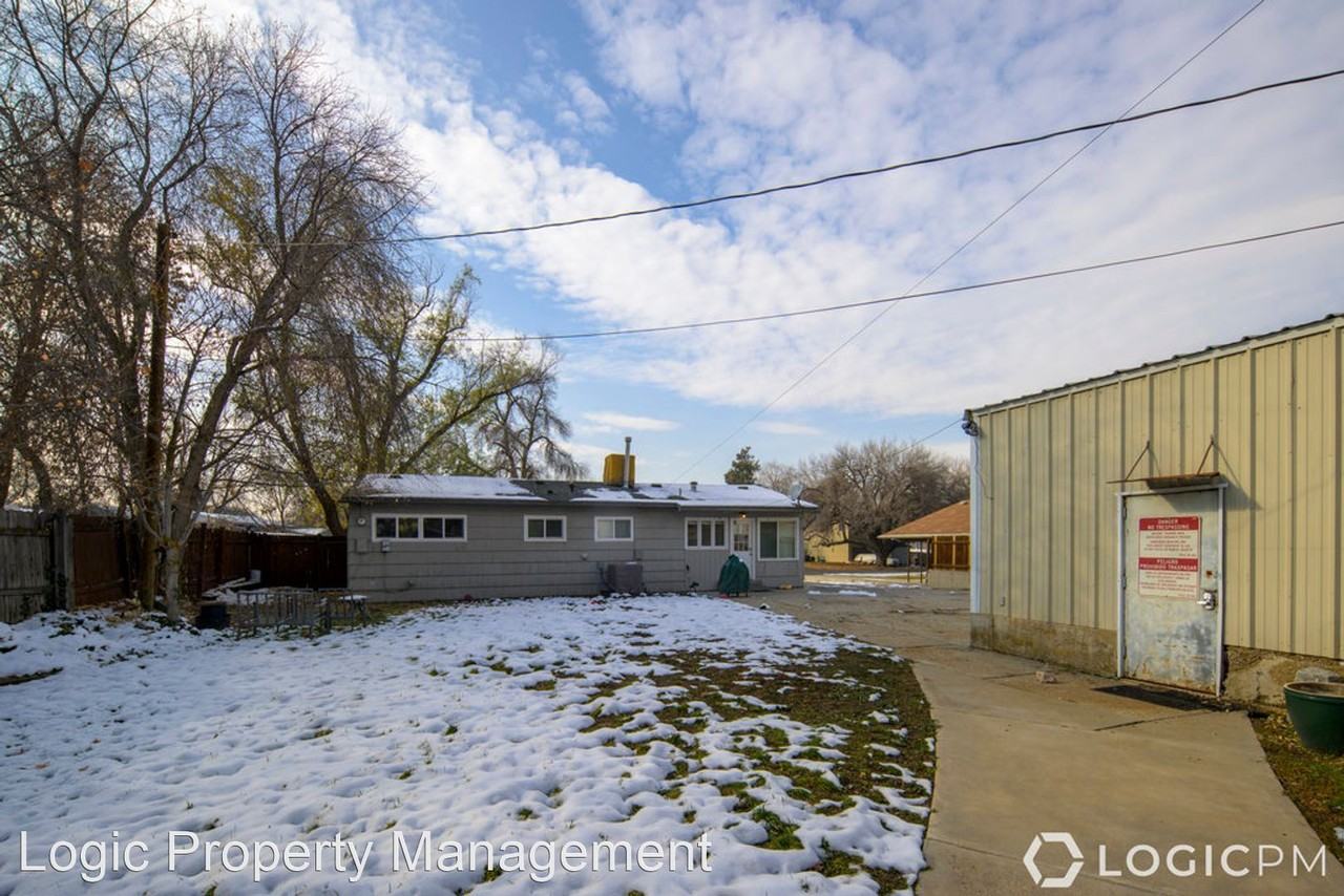 6845 S Greenfield Way - Photo 2 of 21