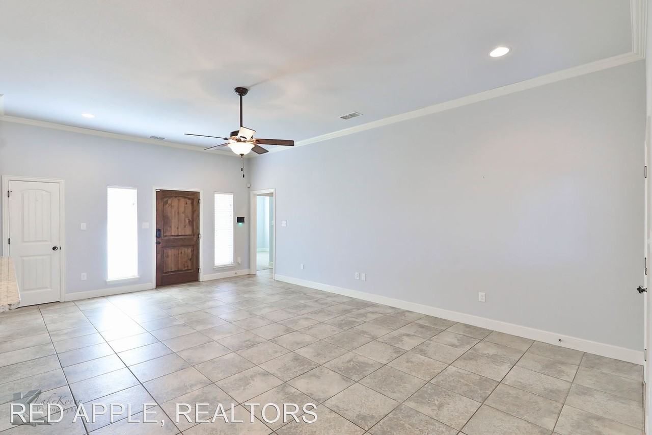 3450 Gays Way - Photo 3 of 32