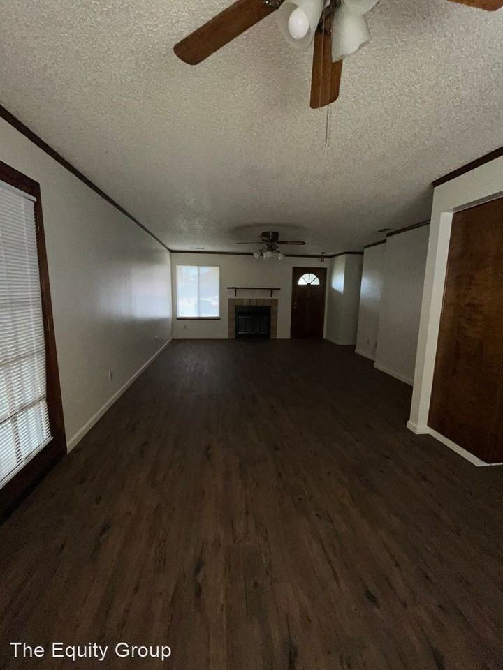 1800 E Vassar Avenue/1840-42 S Regina Street - Photo 2 of 11