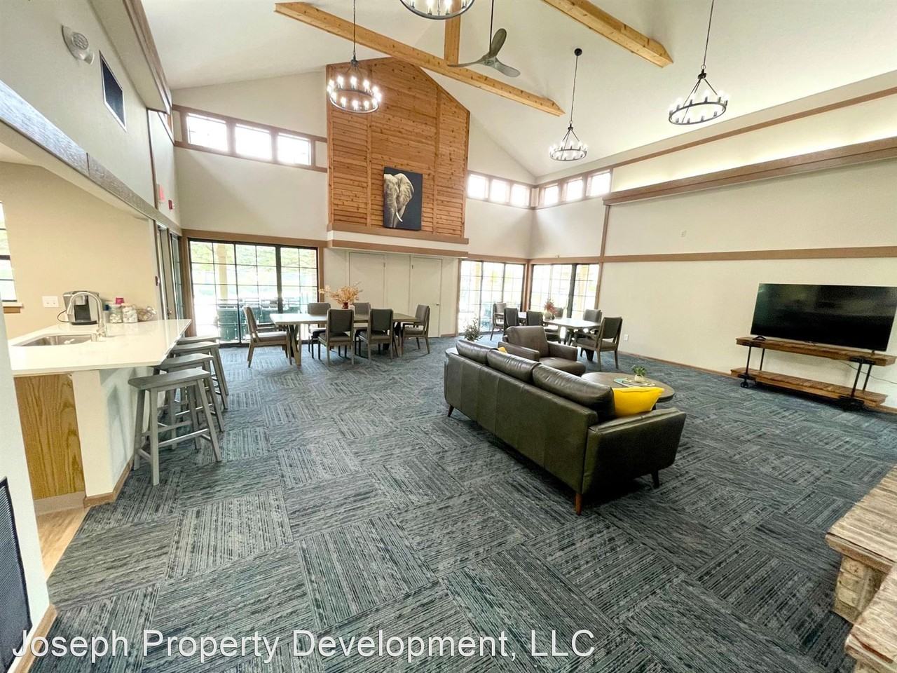 Hunters Ridge - Photo 2 of 3