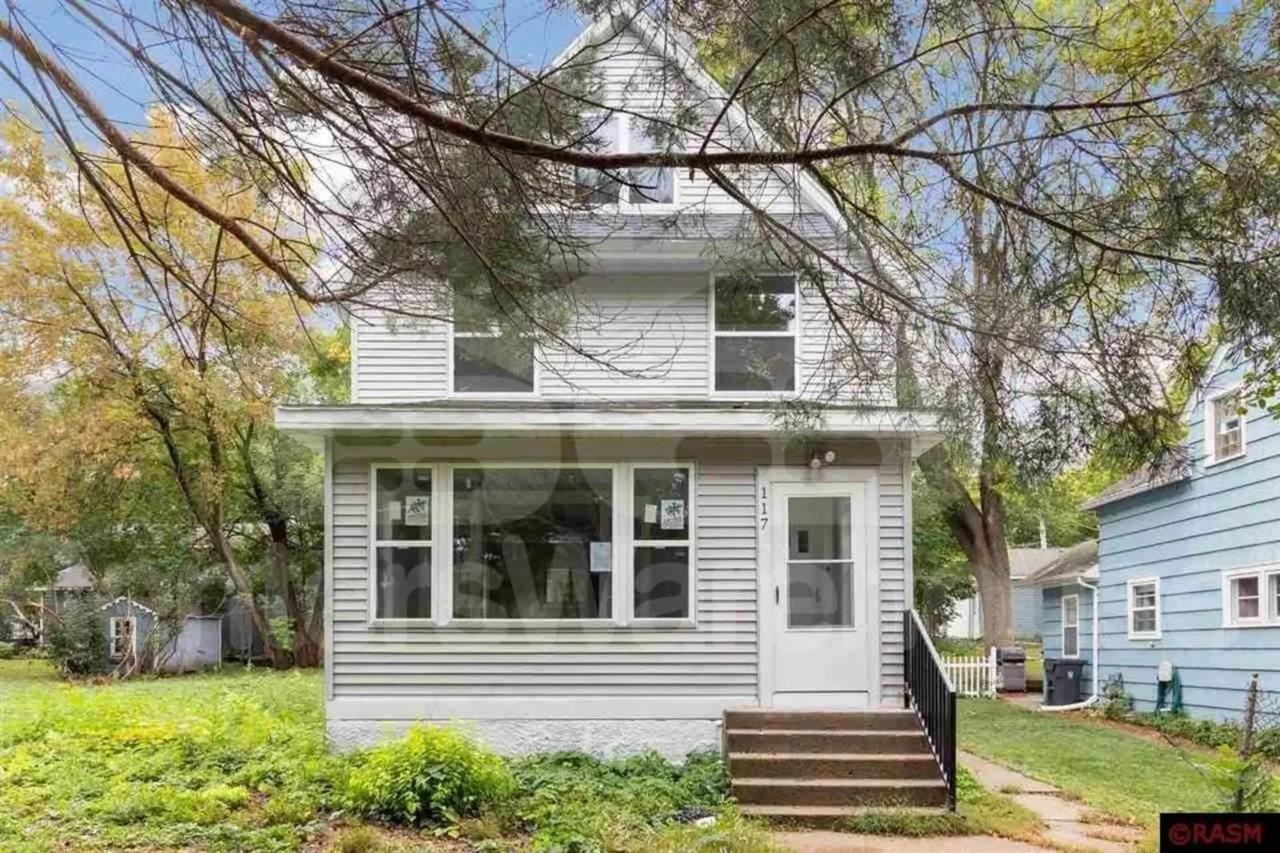 117 E Pleasant St, Mankato, MN 56001 3 Bedroom House for 1,995/month