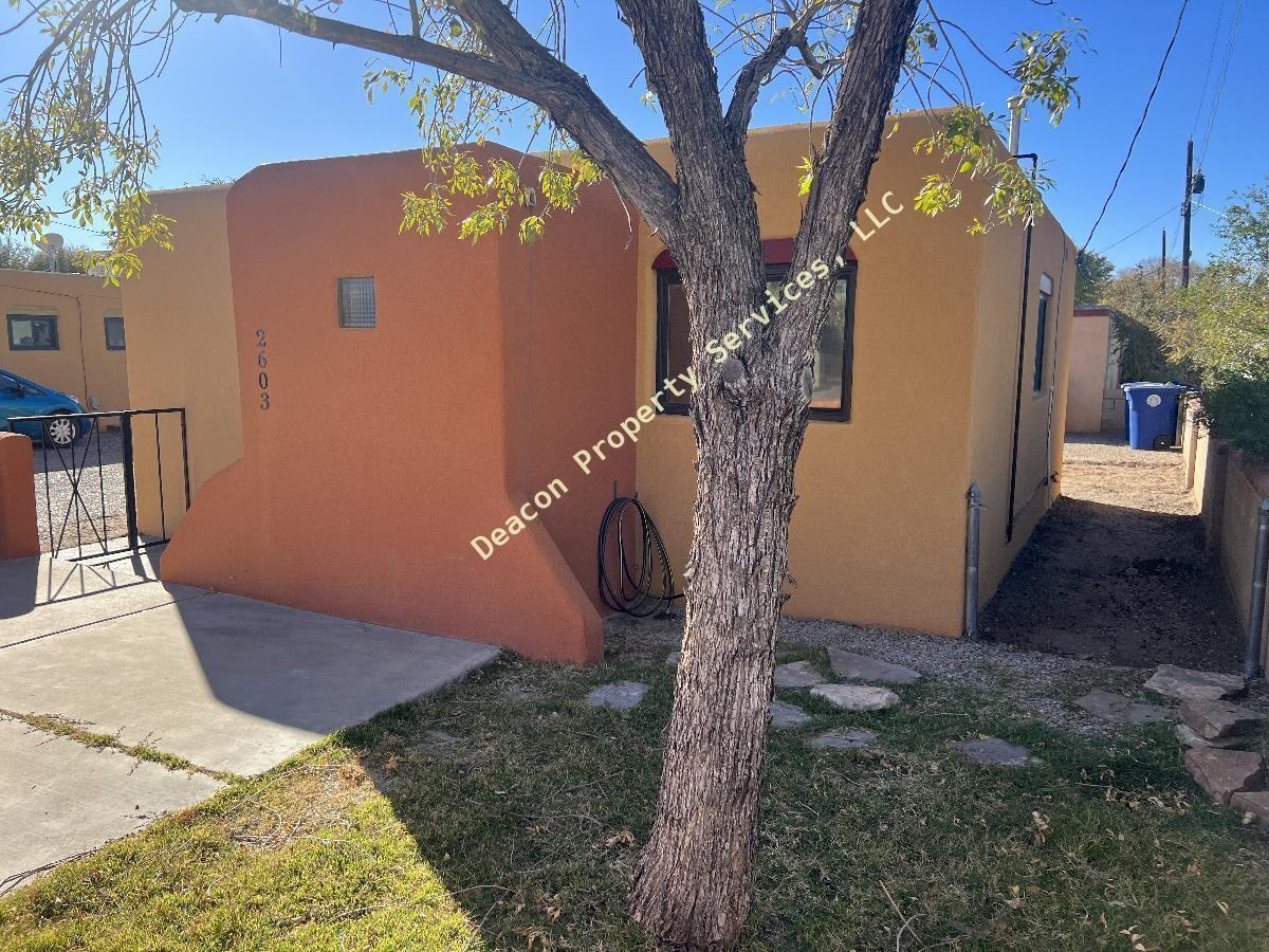 2603 Rio Grande Blvd Nw - Photo 3 of 14