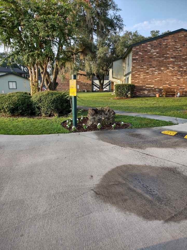 2273 S Byron Butler Pkwy #8I - Photo 2 of 3