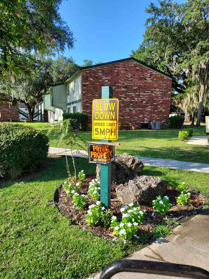 2273 S Byron Butler Pkwy #8I - Photo 3 of 3