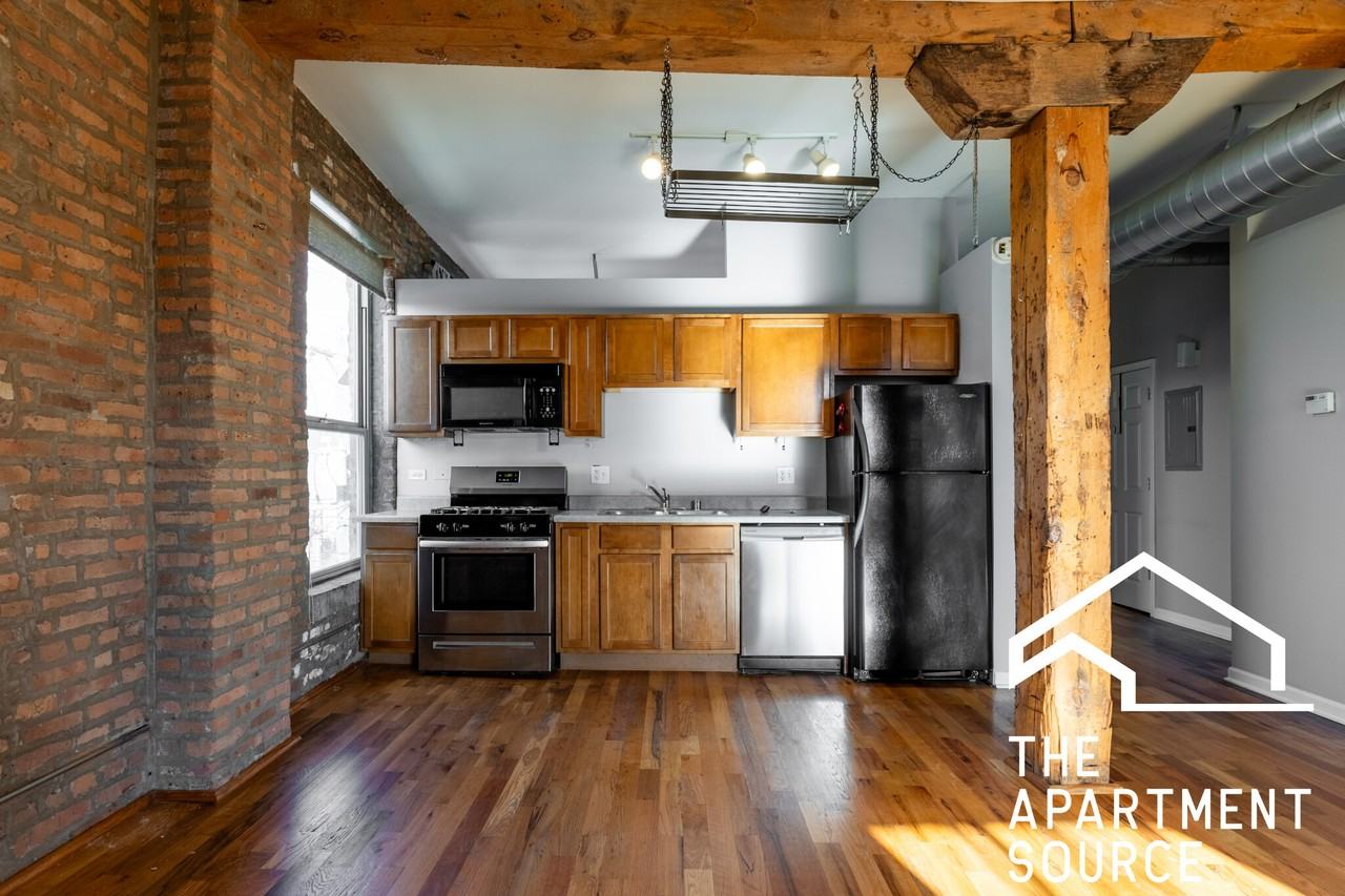 1822 S Bishop St #304 - Photo 2 of 22