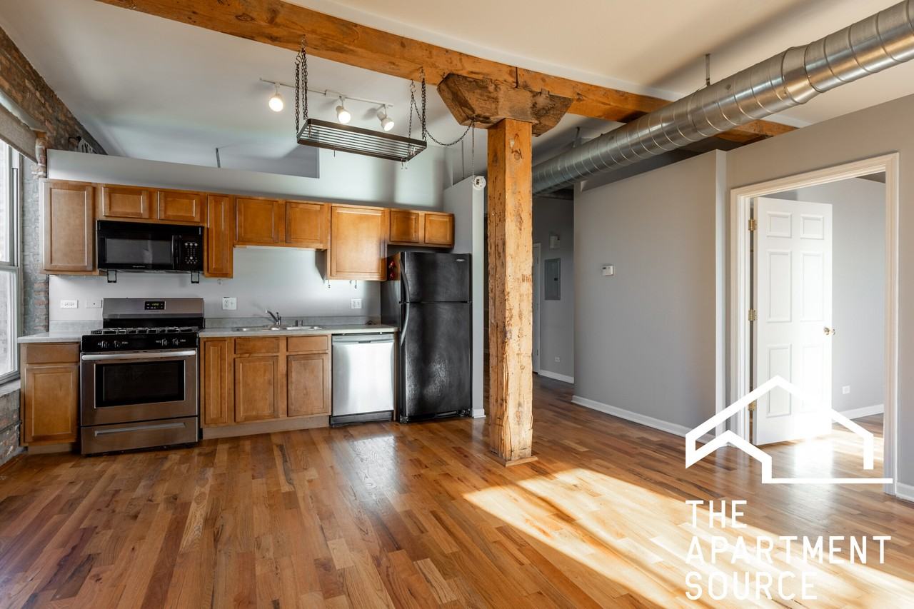 1822 S Bishop St #304 - Photo 3 of 22