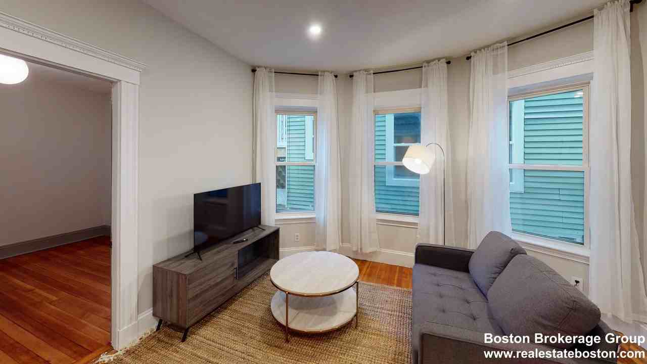 19 Sudan St #1 - Photo 6 of 16