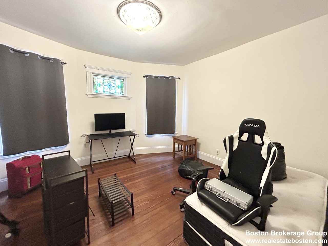 692 Columbia Rd #2 - Photo 5 of 10