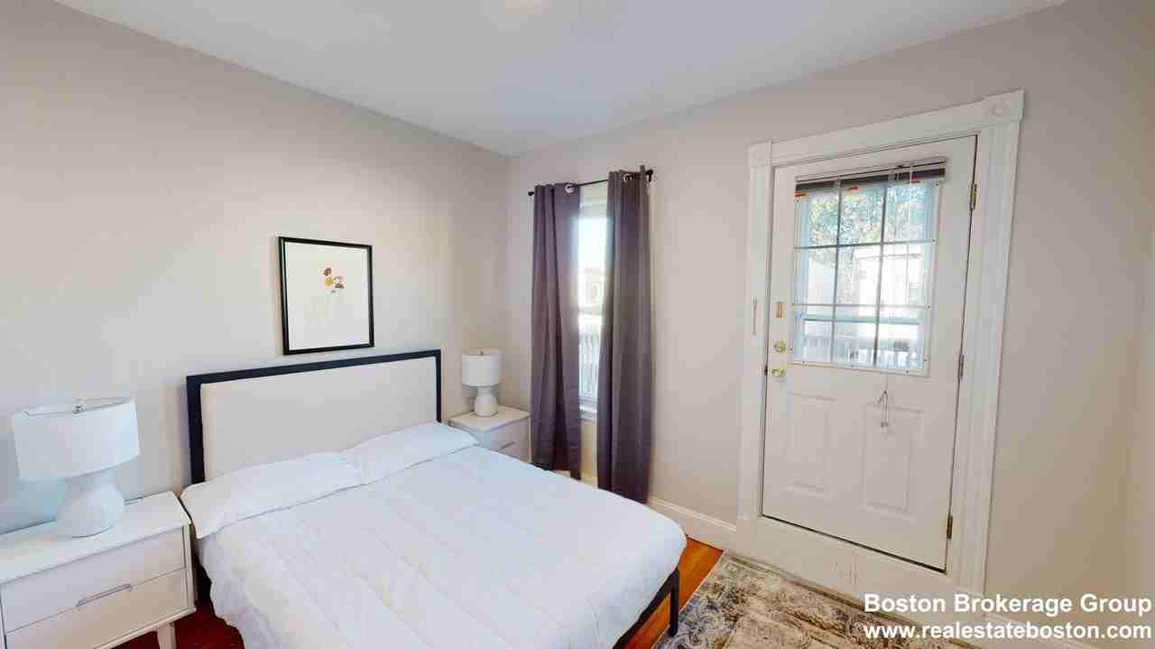 26 Taft St #3 - Photo 5 of 17