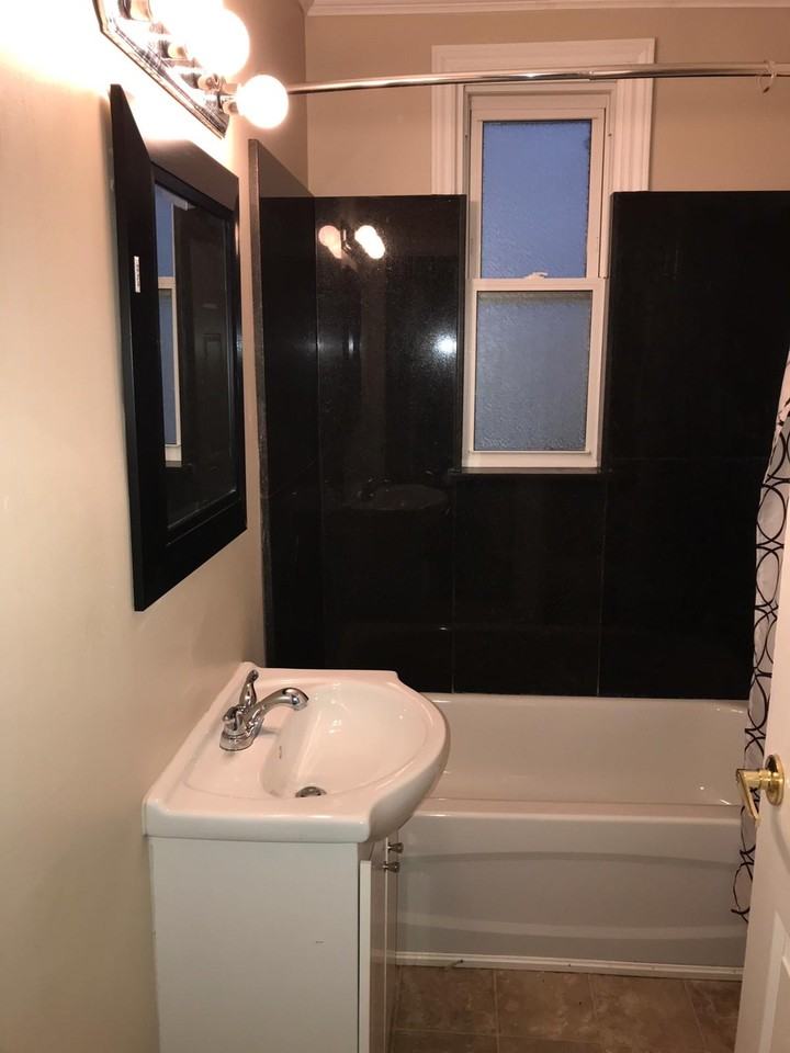 70 Pearl St - Photo 3 of 4