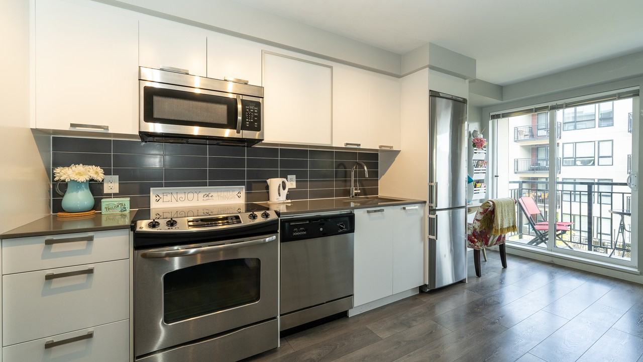 517 Fisgard Street #313 - Photo 7 of 19