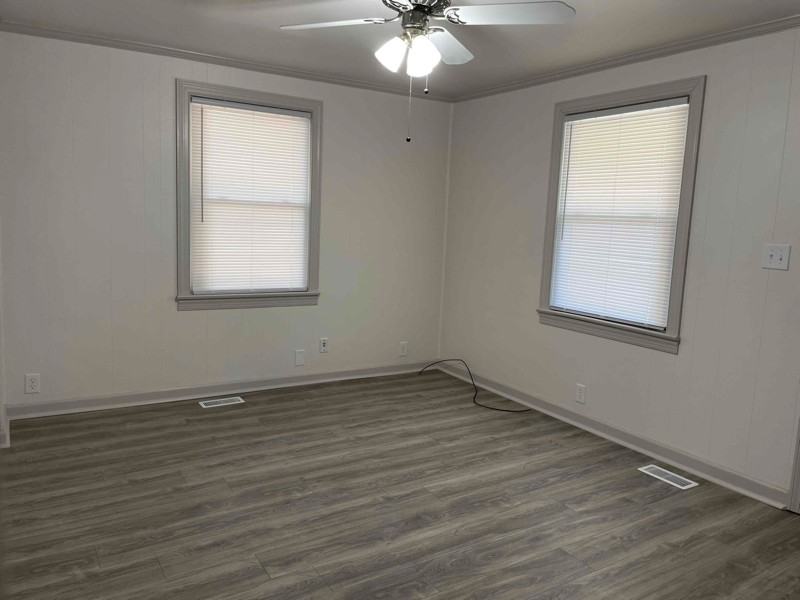 49 Oakland Dr - Photo 2 of 14