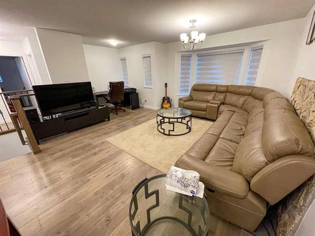23422 Sandpiper Avenue - Photo 4 of 17