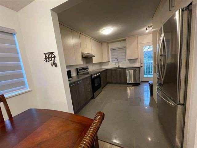 23422 Sandpiper Avenue - Photo 7 of 17