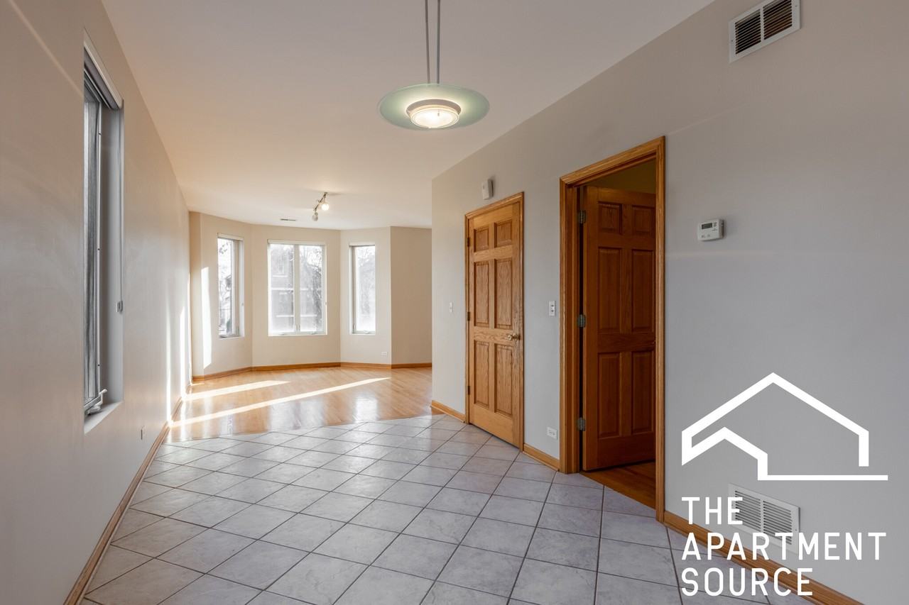 3008 S Emerald Ave #2 - Photo 2 of 15