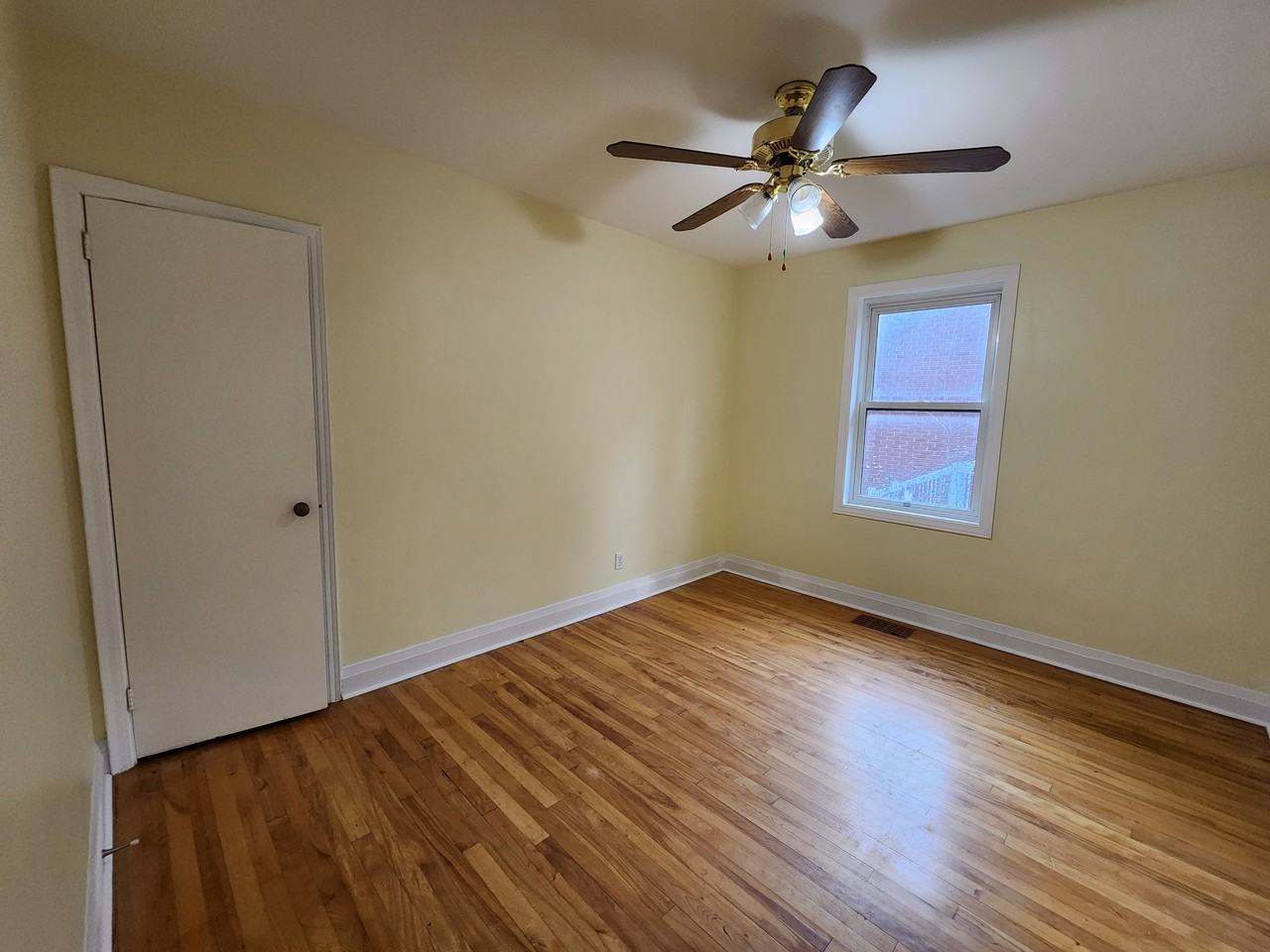 20 Harris Place - Photo 7 of 14