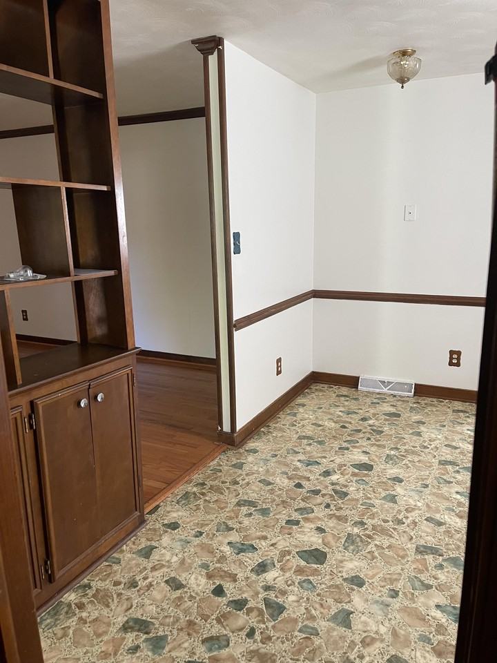 114 N Rose Ave #1 - Photo 4 of 19