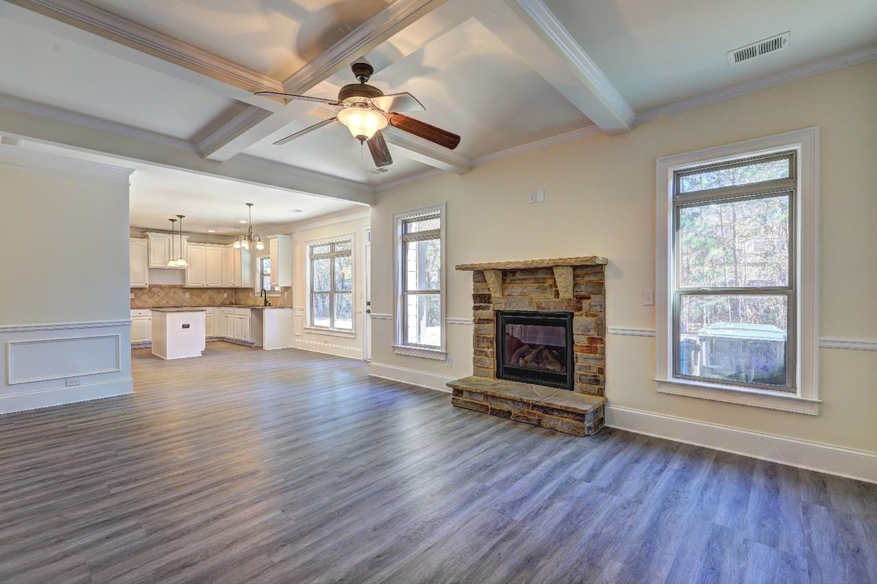 1216 Trophy Club Ave #1 - Photo 3 of 25