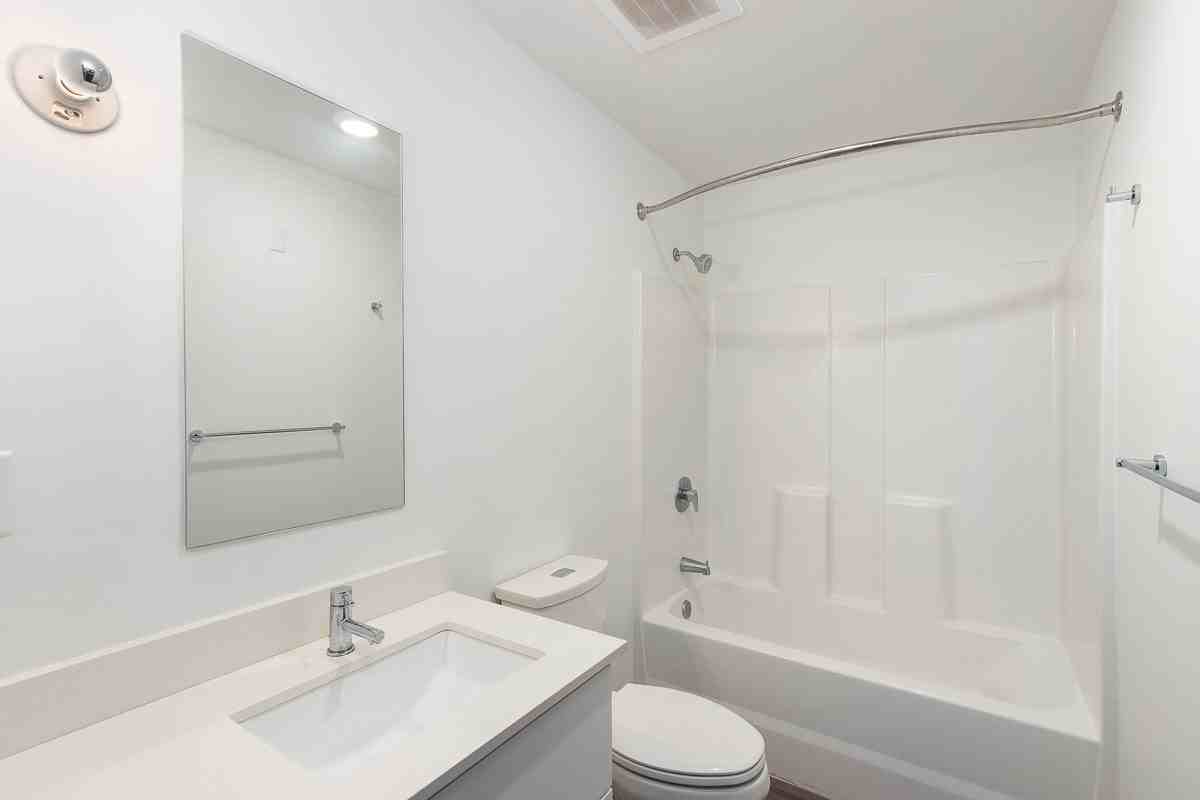 1108 E 30th St307 #307 - Photo 2 of 21