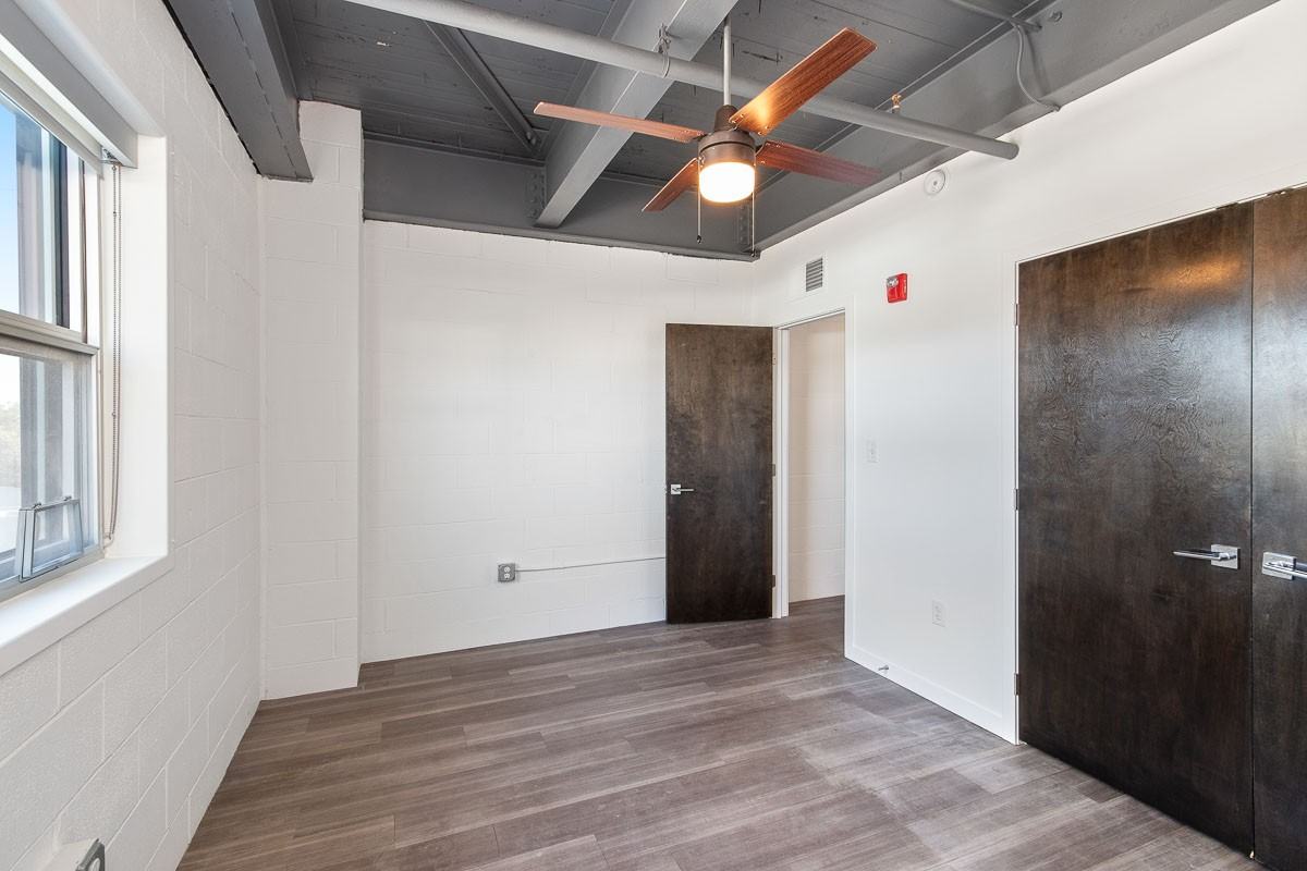 1108 E 30th St307 #307 - Photo 3 of 21