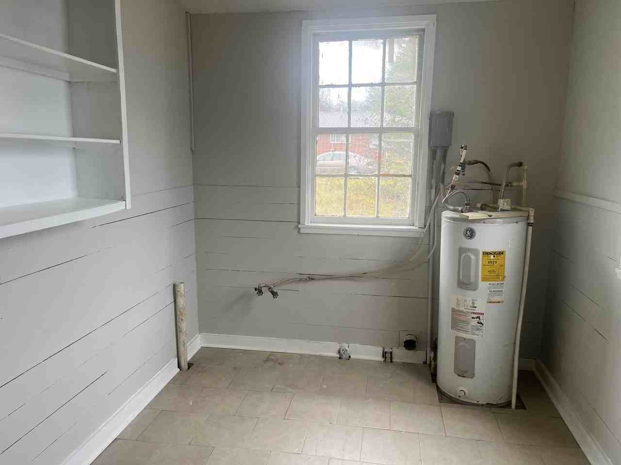 524 Carmen Pl #1 - Photo 5 of 12