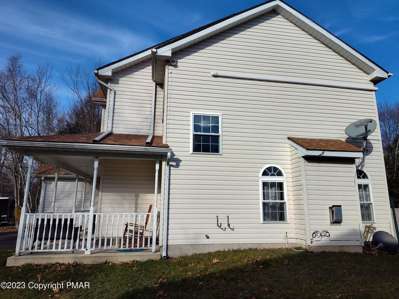 346 Sidney Ave - Photo 3 of 50