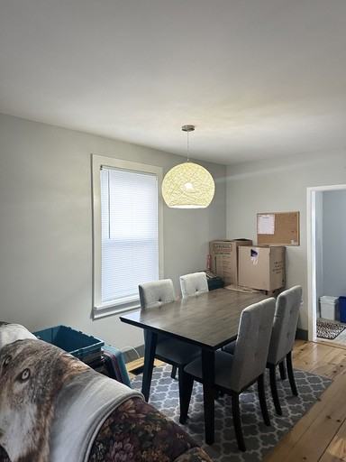 427 Pine St E - Photo 3 of 17