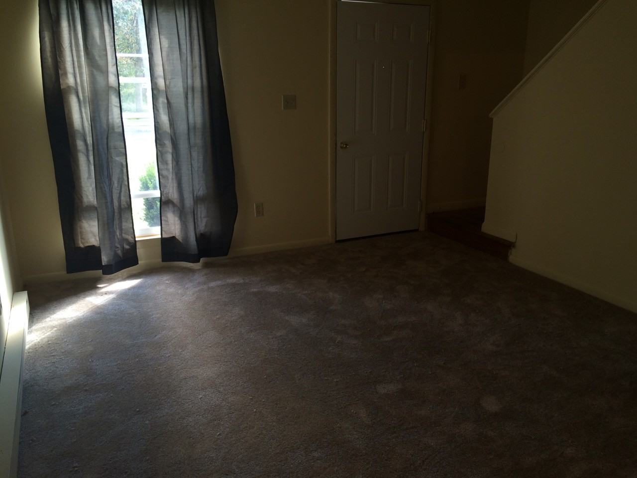 94 Caverns Boulevard - Photo 3 of 33