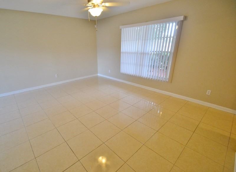 6501 Reef Cir - Photo 2 of 13