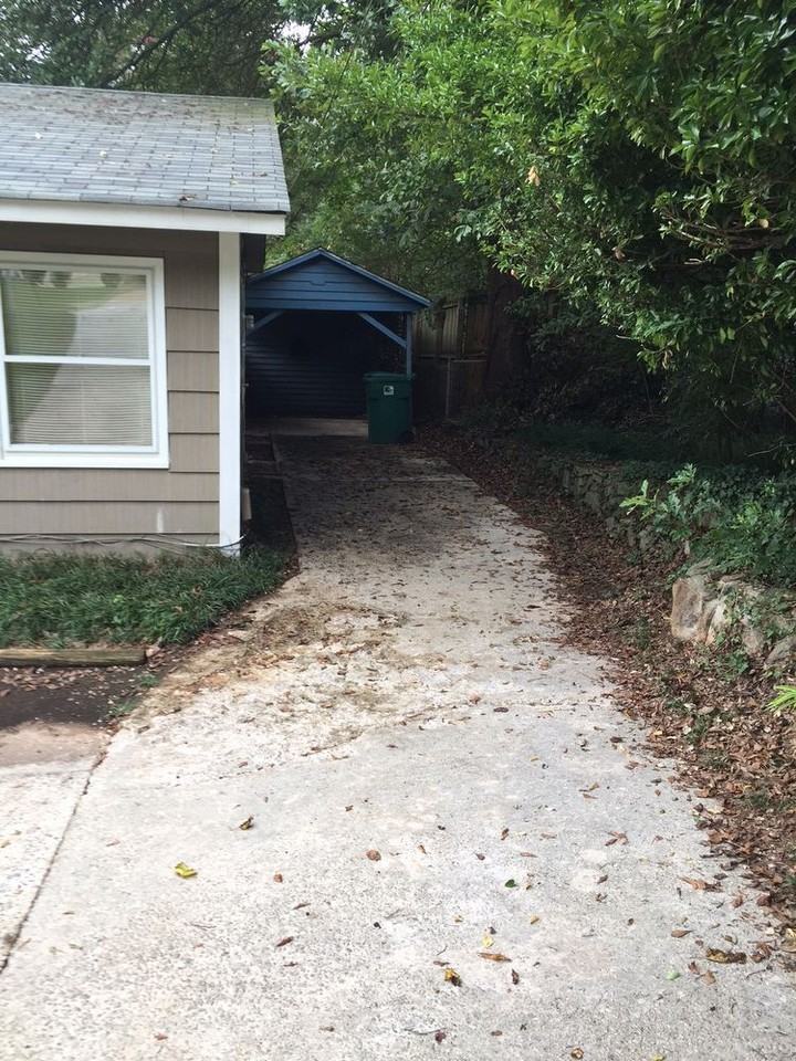 2078 Glenroy Dr - Photo 2 of 19
