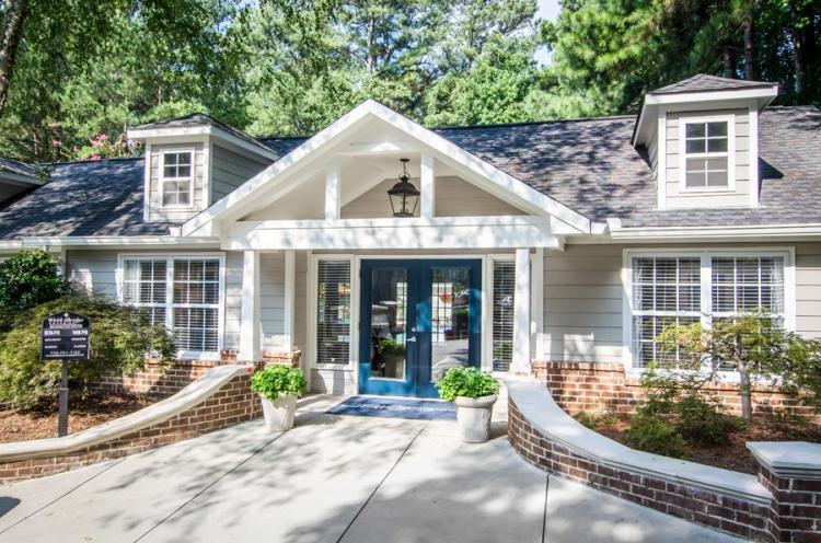 Webb Bridge Crossing Apartments - Photo 3 of 16