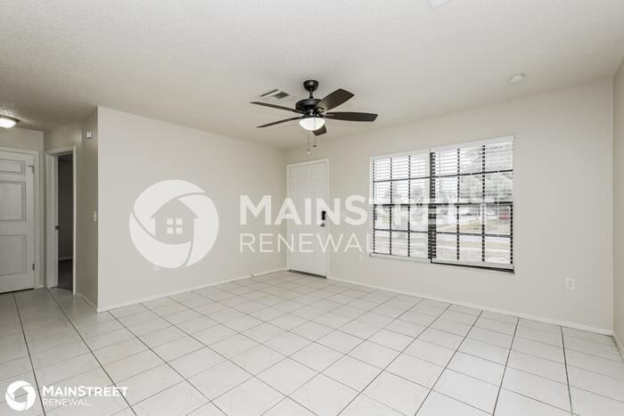 8527 Schrader Blvd - Photo 3 of 16