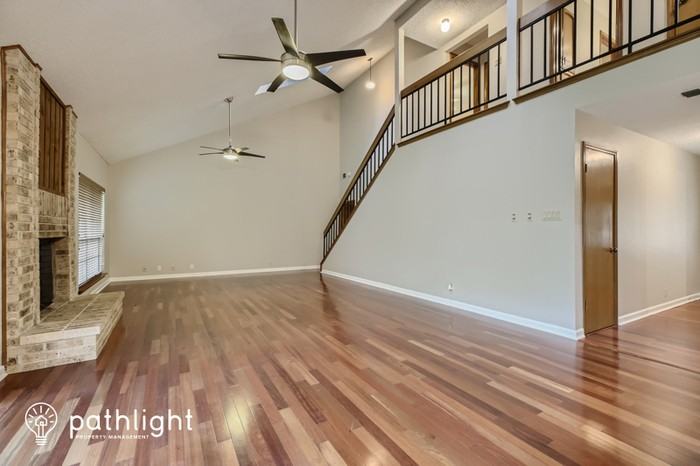 19718 Encino Knoll St - Photo 2 of 20