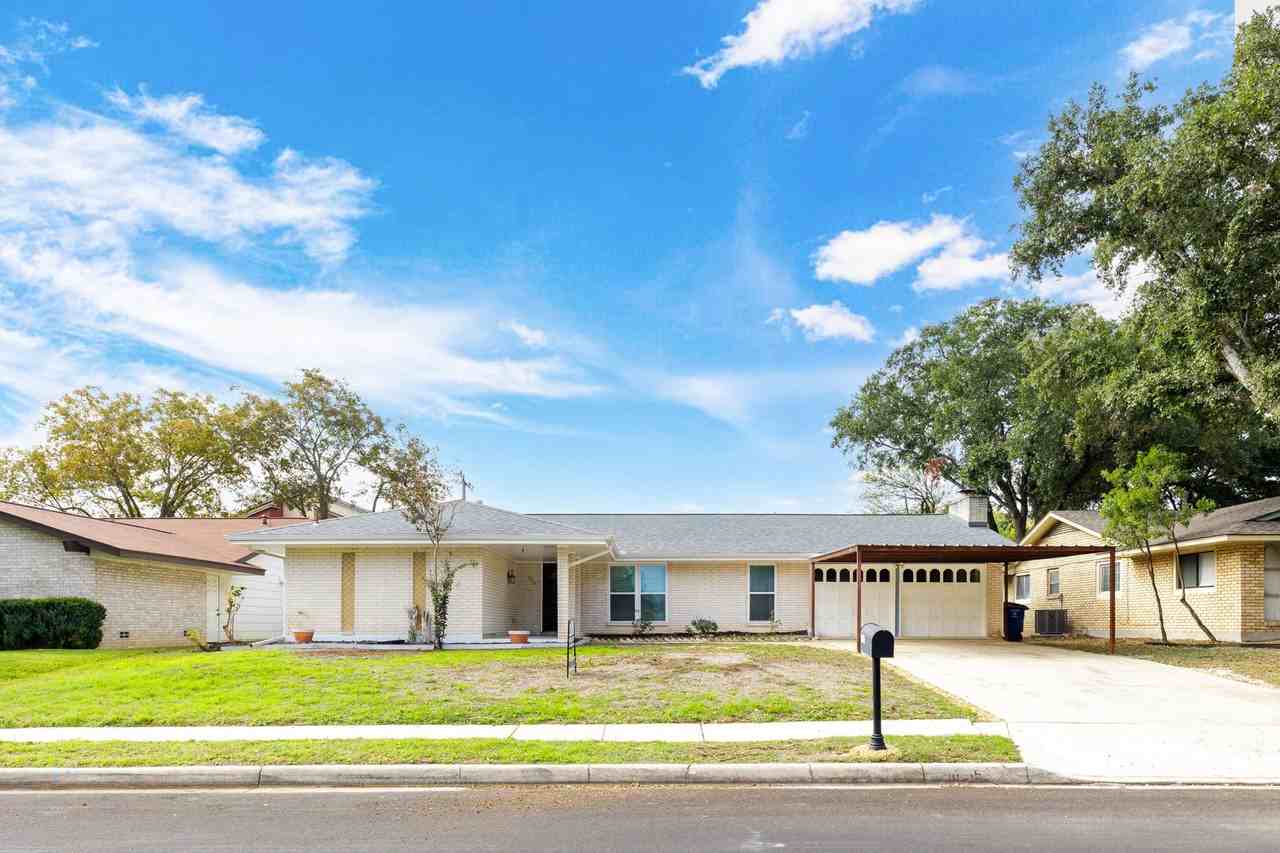 10615 Lands Run St #10615 - Photo 2 of 30