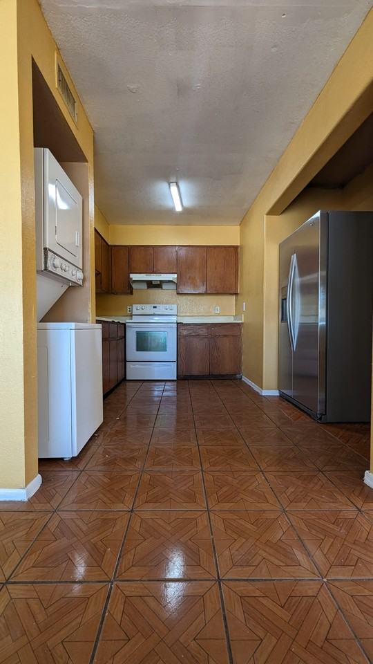 2539 W Vista Ave #A - Photo 2 of 3