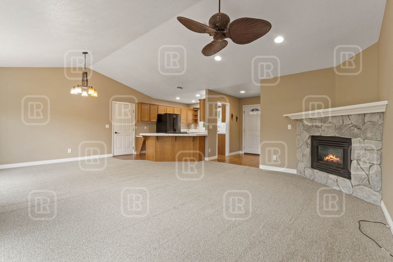 8311 N Parkside Dr #1 - Photo 3 of 36