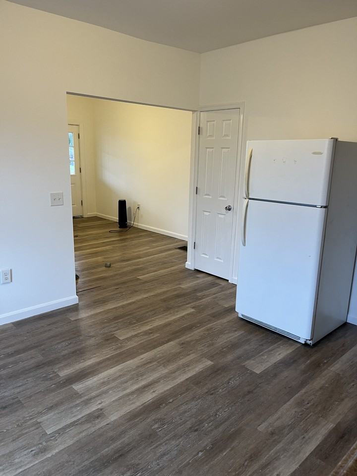 909 N Mulberry St #A - Photo 2 of 6